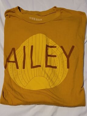 Women's Mustard Short Sleeve Tee